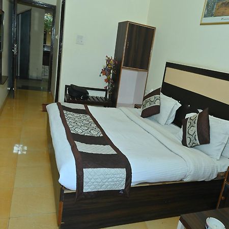 Goyal Plaza Hotel 5 Mint. Waling Distance From Pushkar Lake Zewnętrze zdjęcie